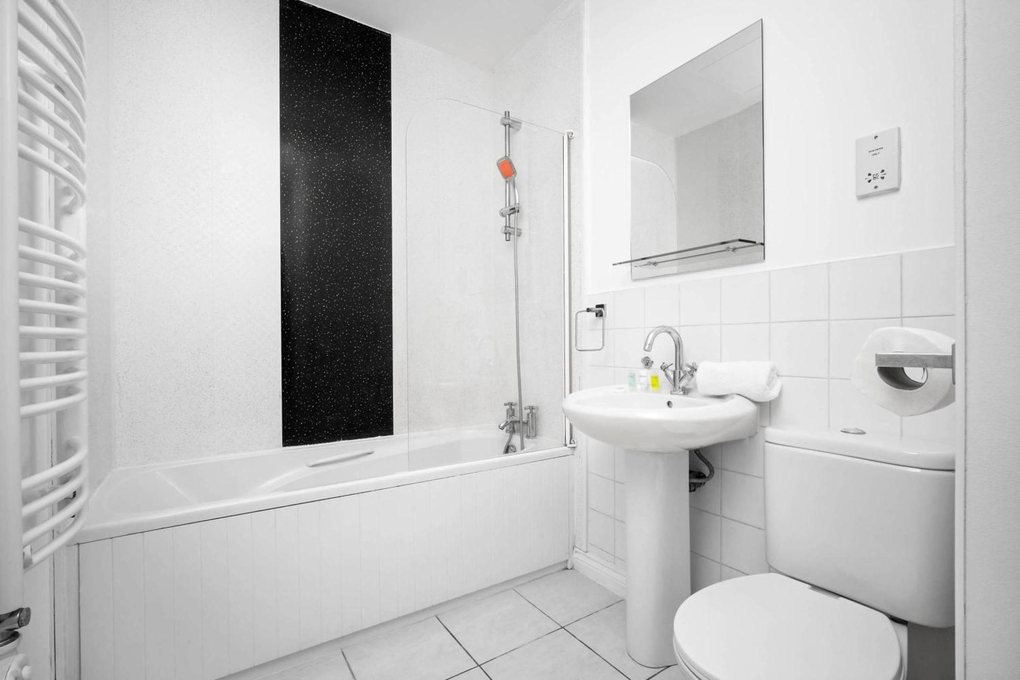 Luxury Two Bedroom - Ceentre - Balcony - Jq - Netflix & Wifi - 11b Apartment Birmingham