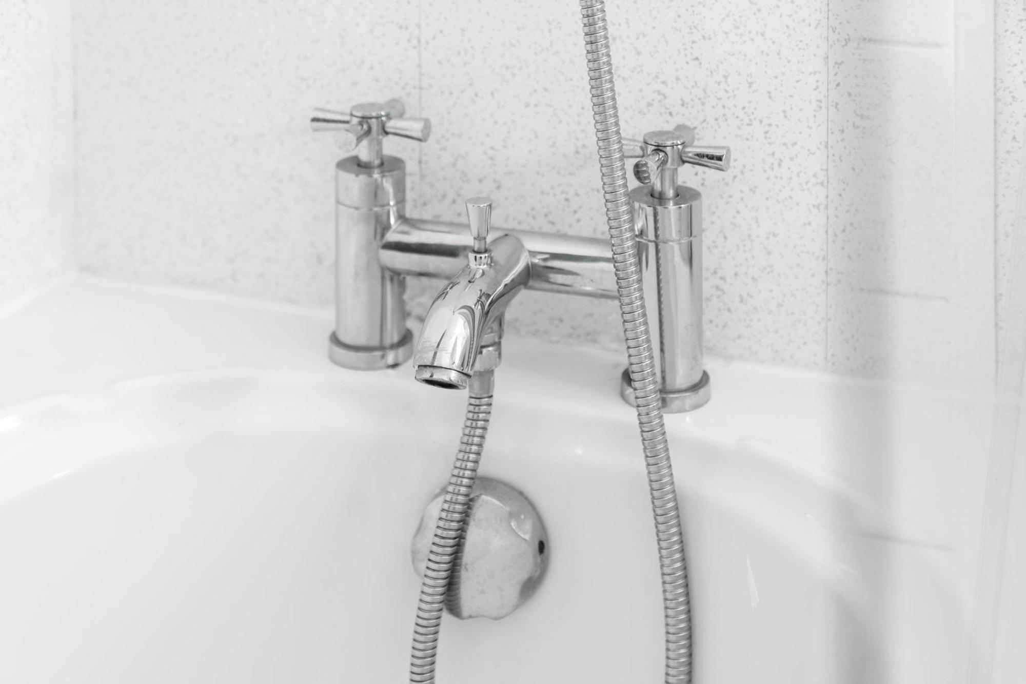 Apartment Luxury Two Bedroom - Ceentre - Balcony - Jq - Netflix & Wifi - 11b *